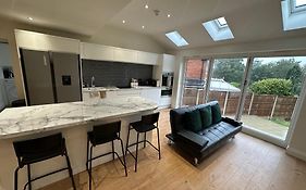 5 Bedroom House In Orpington