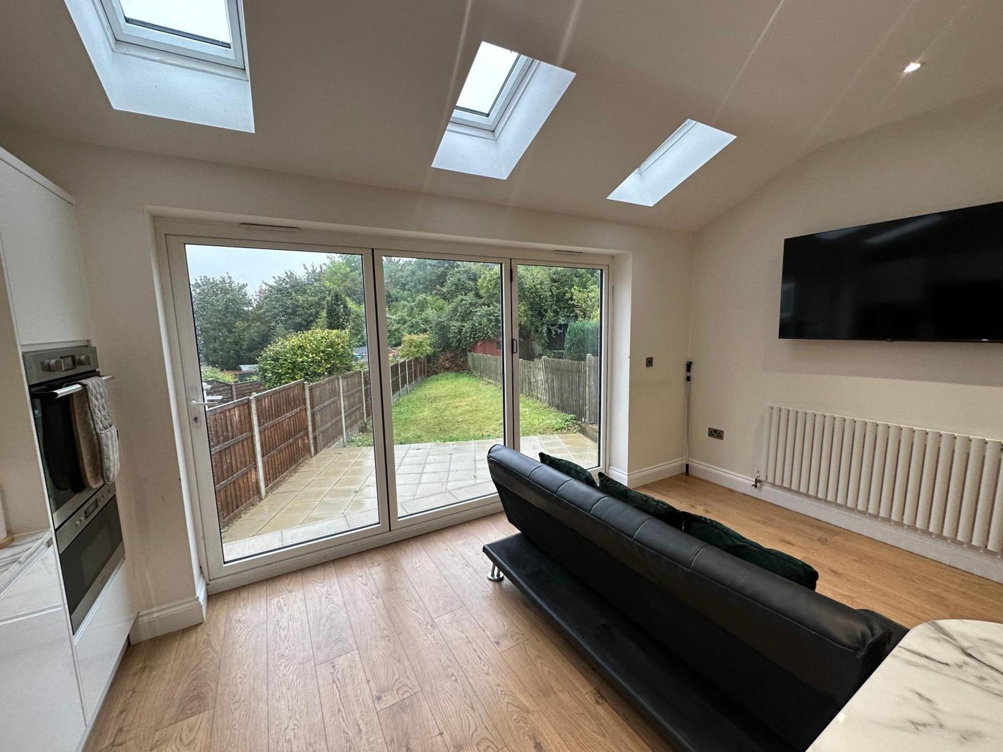 5 Bedroom House In Orpington Exterior photo