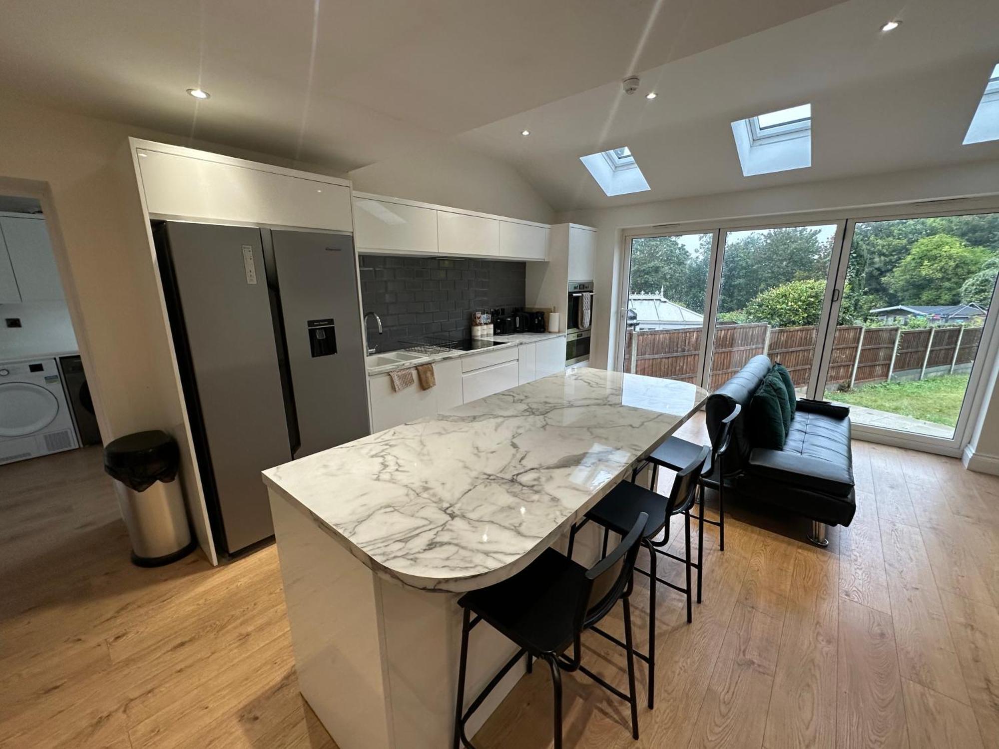 5 Bedroom House In Orpington Exterior photo
