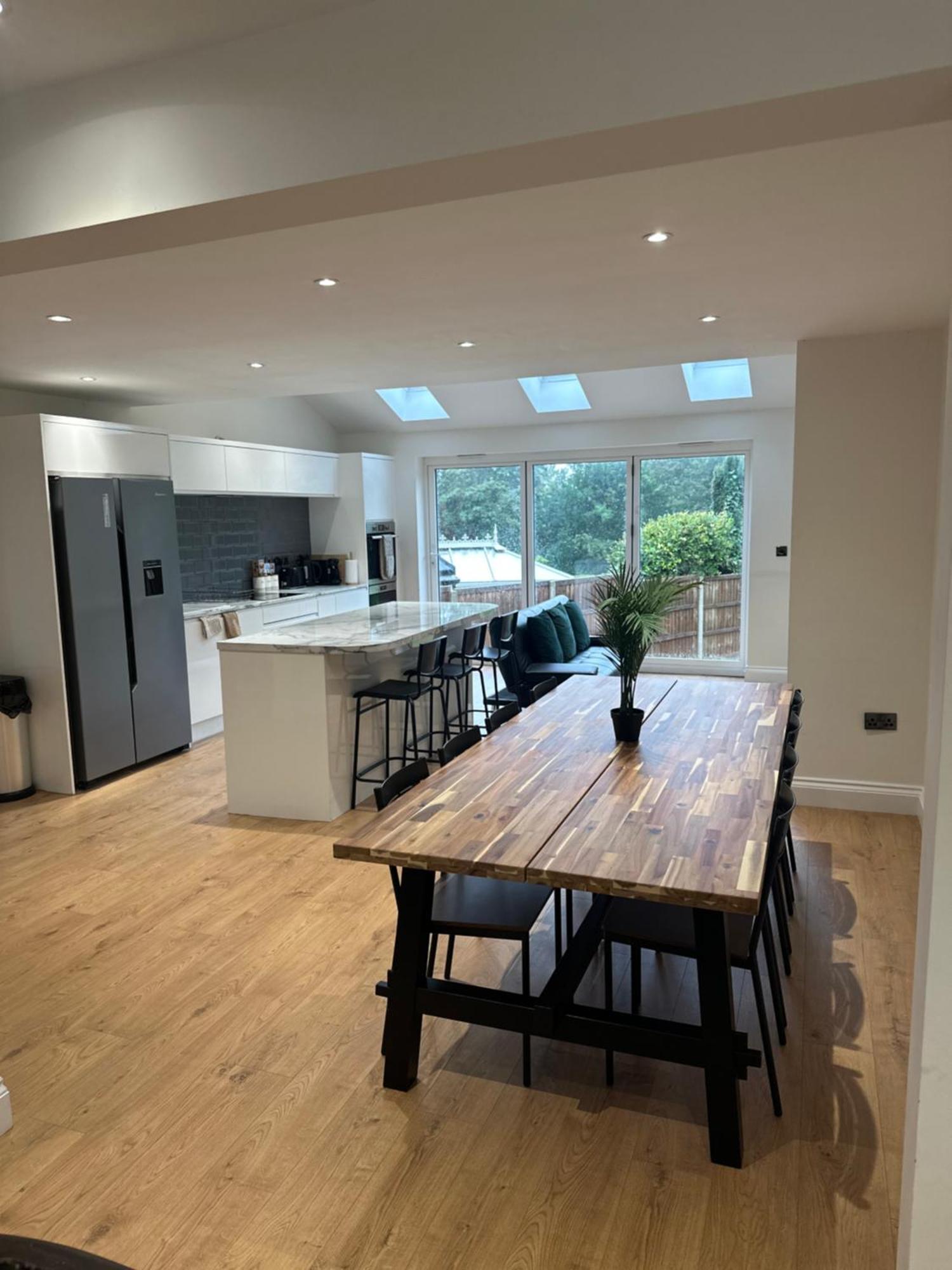 5 Bedroom House In Orpington Exterior photo